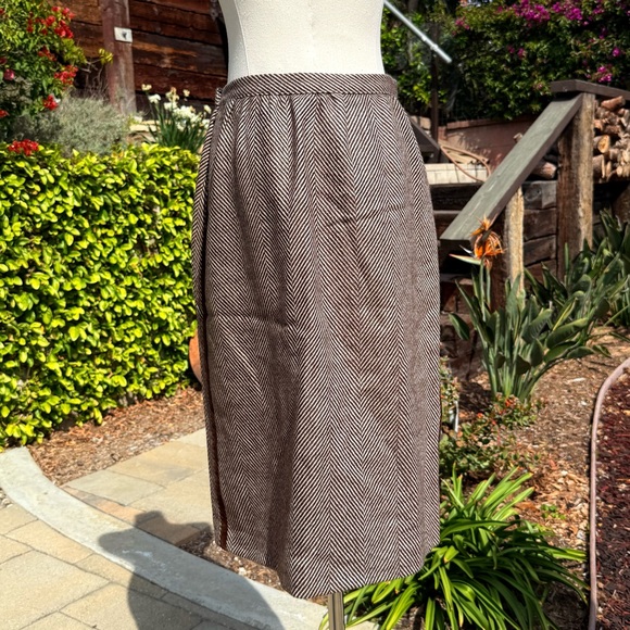 Valentino vintage wool herringbone midi skirt - Picture 4 of 6